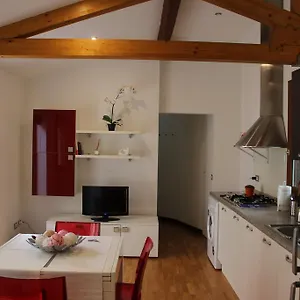 ruga-giuffa-house.hotelslidodijesolo.com/